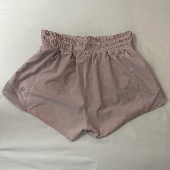Lululemon Track That High-Rise Lined Short 3 Pink Mauve W7AYRS Size 6 - Picture 2 of 4